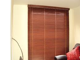 PERSIANA EN MAKRO MADERA